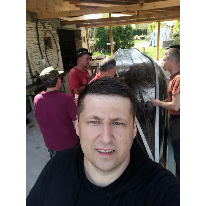 SZEŚCIODNIOWA WYPRAWA DO KAZIMIERZA I SANDOMIERZA NA TRADYCYJNYCH DREWNIANYCH ŁODZIACH